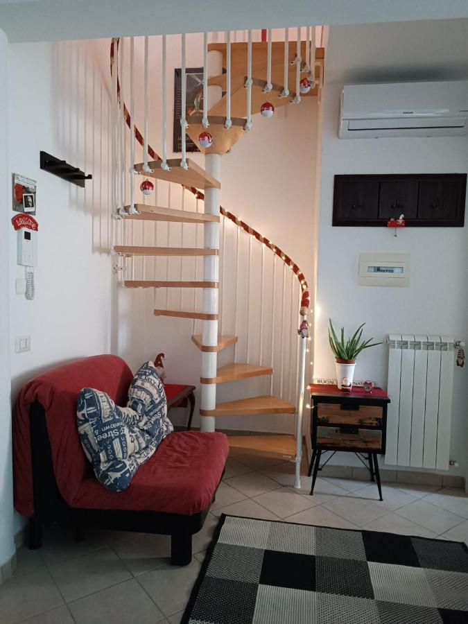 Armareaoverseassuites 피우미치노 외부 사진