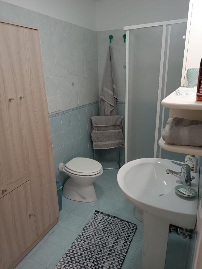 Armareaoverseassuites 피우미치노 외부 사진